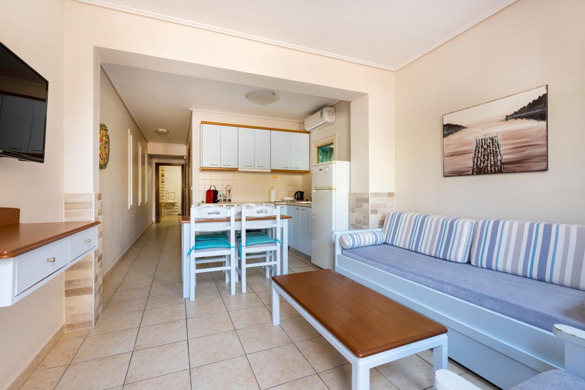 Spetses Center Comfy Apartment Екстер'єр фото